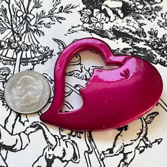 ARTISAN Pink Enamel Heart with Face Pin - Picture 2 of 3